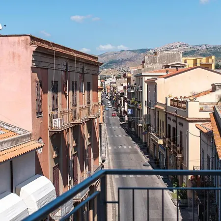 Moderno In Centro Citta * Sant'Agata di Militello