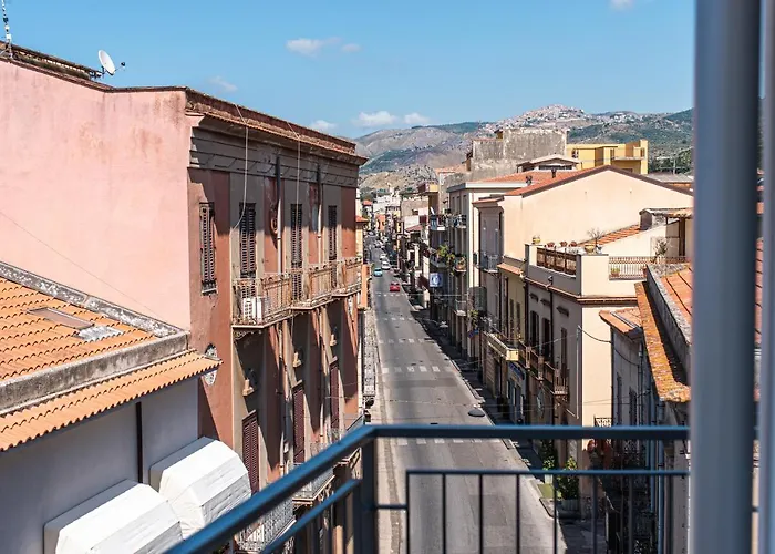 Moderno In Centro Citta * Sant'Agata di Militello